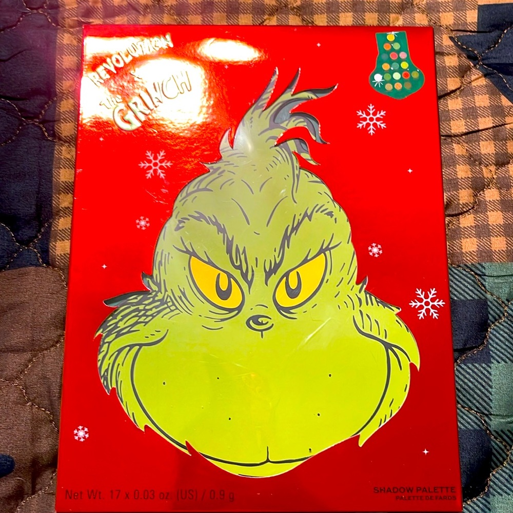 Revolution Grinch eyeshadow palette